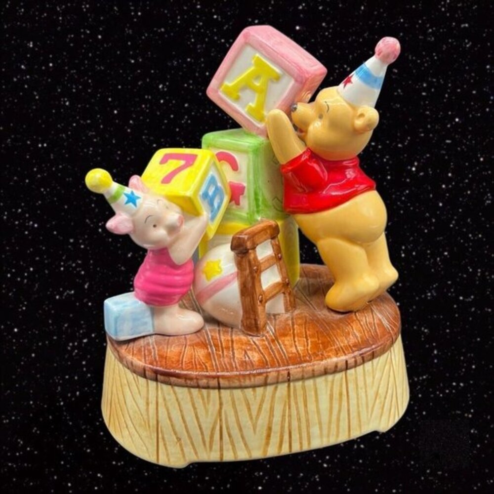 Vintage Disney Ceramic Winnie The Pooh & Piglet Musical Box Japan Painted 6”T 4”